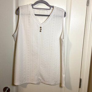 Women's White Sleeveless Eyelet Cut-Out Top Size 2XL Vacation V-Neck